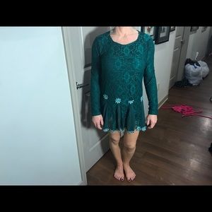 Green lace tunic